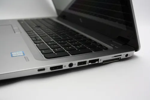 Ноутбук HP EliteBook 850 G3 15.6 Intel Core i5 6200U 2300MHz 3MB (6nd) / 4 GB HDD 500GB /1920x1080 Full HD Intel HD Graphics 520