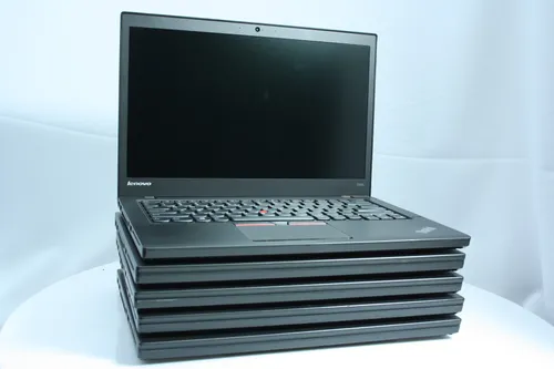 Ноутбук Lenovo ThinkPad T440s 14 HD+ Intel Core i7 4600U 2100Mhz 4Mb (4nd) / 4 GB SSD 120GB /1600x900 WSXGA 16:9 HD+ Intel HD Graphics 4400