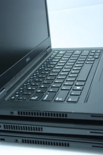 ноутбук Dell Latitude E5450 14 IPS Intel Core i7 5600U 2600MHz 4Mb (5 gen) / 8 Gb HDD 750GB /1920x1080 Full HD Geforce GT840M