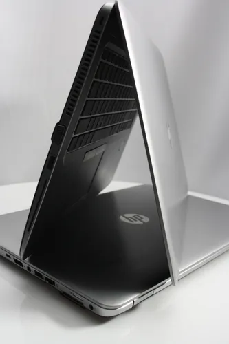 Ноутбук HP EliteBook 850 G4 15.6 Intel i5 7200U 3100MHz 3Mb (7 gen) / 8 Gb SSD 480GB /1920x1080 Full HD Intel HD Graphics 620
