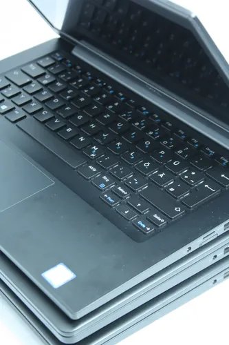 ноутбук Dell Latitude 7490 14 IPS Intel Core i7 8650U 1900MHz 8MB (8 gen) / 16 Gb SSD 240GB M2 /1920x1080 Full HD Intel® UHD 620 Grade А Без ОДД