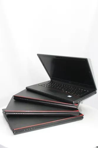 Ноутбук Fujitsu-Siemens LifeBook E546 14 Intel Core i5 6200U 2300MHz 3MB (6nd) / 4 GB SSD 240GB /1366x768 WXGA LED 16:9 Intel HD Graphics 520