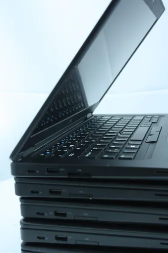 Ноутбук Dell Latitude 5490 14 IPS Intel i5 8350U 1700MHz 6MB (8 gen) / 32 Gb SSD 240GB M2 /1920x1080 Full HD Intel® UHD 620