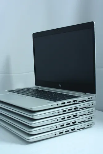 Ноутбук HP EliteBook 745 G5 14 IPS AMD Ryzen 5 PRO 2500U 3600MHz 4MB (7nd) / 32 Gb SSD 120GB M2 /1920x1080 Full HD Radeon Vega 8