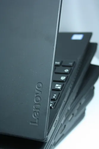 ноутбук Lenovo ThinkPad T580 15.6 IPS Intel Core i7 8650U 1900MHz 8MB (8 gen) / 16 Gb SSD 240GB M2 /1920x1080 Full HD Intel® UHD 620