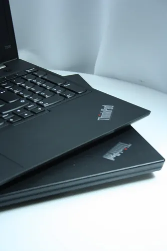 Ноутбук Lenovo ThinkPad T590 15.6 IPS Intel i5 8250U 1600MHz 6MB (8 gen) / 24 GB SSD 120GB M2 /1920x1080 Full HD Intel® UHD 620