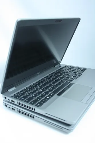 Ноутбук Dell Latitude 5510 15.6 IPS Intel i7 10510U 1800MHz 8MB (10nd) / 32 Gb SSD 1TB M2 /1920x1080 Full HD Intel® UHD 10th Generation