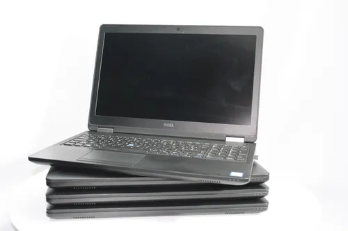 Ігровий ноутбук Dell Latitude E5570 TouchScreen 15.6 IPS Intel Core i5 6200U 2300MHz 3MB (6nd) / 16 Gb SSD 240GB M2 /1920x1080 Full HD AMD Radeon R7 M360