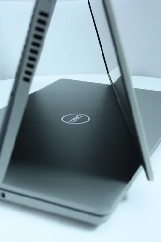 Ноутбук Dell Latitude 5410 14 IPS Intel i5 10310U 1700MHz 6MB (10nd) / 16 Gb SSD 1TB M2 /1920x1080 Full HD Intel® UHD 10th Generation