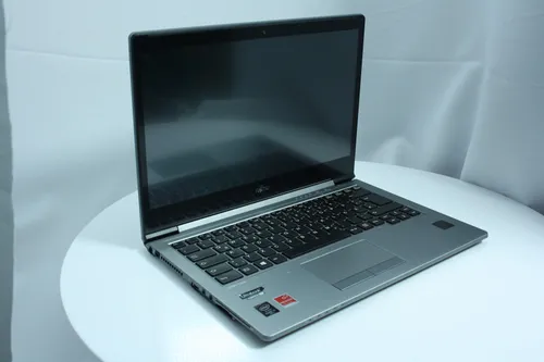 ноутбук Fujitsu-Siemens LifeBook U745 14 HD+ Intel Core i7 5600U 2600MHz 4Mb (5 gen) / 8 Gb HDD 500GB /1600x900 WSXGA 16:9 HD+ Intel HD Graphics 5500