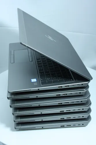 Ігровий ноутбук HP Zbook 15 G5 15.6 IPS Intel Core i9 8950H 2900MHz 9MB (8nd) / 64 Gb SSD 1TB /1920x1080 Full HD NVIDIA Quadro P2000