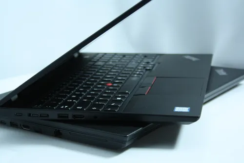 ноутбук Lenovo ThinkPad T590 TouchScreen 15.6 IPS Intel Core i5 8365U 1600MHz 6MB (8nd) / 16 Gb SSD 120GB M2 /1920x1080 Full HD Intel® UHD 620