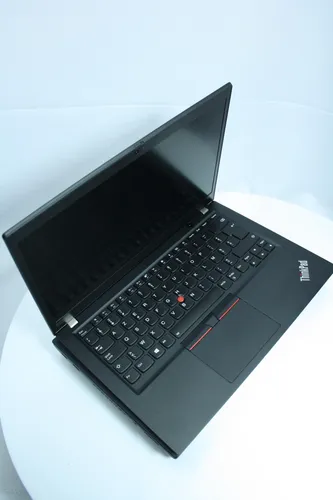 ноутбук Lenovo ThinkPad T495s 14 IPS AMD 5 PRO 3500U 3700MHz 4MB / 8 Gb SSD 240GB M2 /1920x1080 Full HD Radeon RX Vega 8