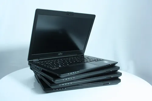 Ноутбук Fujitsu-Siemens LifeBook U729 12.5 IPS Intel i3 8145U 3900MHz 4MB (8 gen) / 32 Gb SSD 120GB M2 /1920x1080 Full HD Intel® UHD 8th Generation
