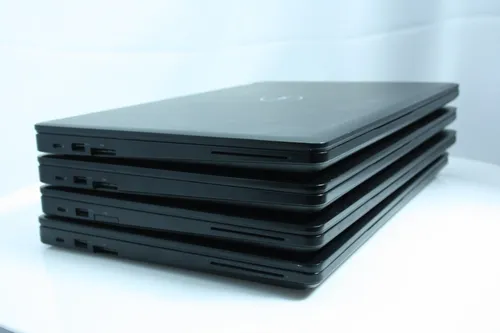ноутбук Dell Latitude 5590 15.6 IPS Intel Core i7 7600U 3900MHz 3Mb (7 gen) / 32 Gb SSD 480GB M2 /1920x1080 Full HD Intel HD Graphics 620 Grade А Без ОДД