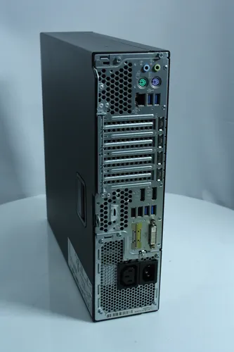 Fujitsu-Siemens Esprimo D757 SFF Intel® Core™ i3 7100 3900MHz 3MB (7 gen) 8 Gb SSD 120 Gb Intel HD Graphics 630