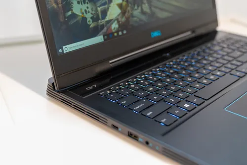 Ноутбук Dell Inspiron G7 7590 15.6 IPS Intel Core i7 9750H 2500MHz 12MB (9nd) / 32 Gb SSD 120GB /1920x1080 Full HD Geforce RTX2070