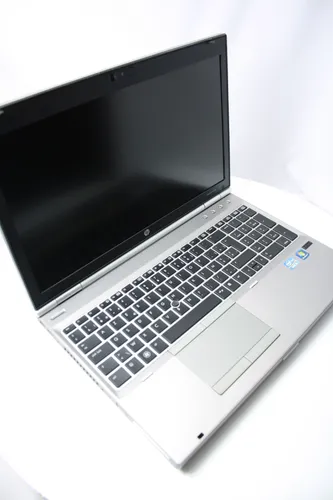 Ноутбук HP EliteBook 8570p 15.6 Intel Core i5 3210M 2500Mhz 3MB (3nd) / 4 GB HDD 500GB /1920x1080 Full HD AMD Radeon HD7500M
