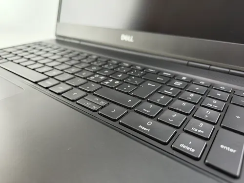 Ноутбук Dell Precision 7550 15.6 IPS Intel Core i5 10400H 2600MHz 8MB (10nd) / 16 Gb SSD 240GB M2 /1920x1080 Full HD NVIDIA Quadro T1000