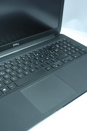 Ноутбук Dell Latitude 3500 15.6 Intel Core i5 8265U 1600 MHz 6MB (8 gen) / 16 Gb SSD 480GB /1920x1080 Full HD Intel® UHD 8th Generation