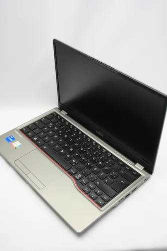 Ноутбук Fujitsu-Siemens LifeBook U7312 13.3 IPS Intel i5 1235U 3500MHz 12MB (12nd) / 8 Gb SSD 480GB M2 /1920x1080 Full HD Intel® Iris® Xe Graphics