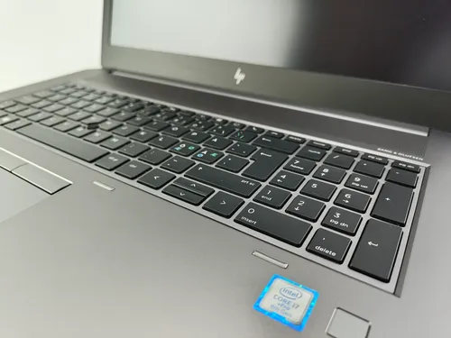 Ноутбук HP Zbook 17 G5 17.3 IPS Intel Xeon E-2176M 2700MHz 12MB (8nd) / 16 Gb SSD 240GB /1920x1080 Full HD NVIDIA Quadro P3200