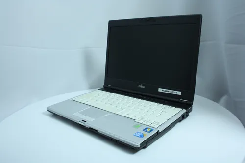 ноутбук Fujitsu-Siemens Lifebook S760 13.3 Intel Core i5 520M 2400MHz 3MB / 4 GB HDD 500GB /1366x768 WXGA LED 16:9 Intel HD Graphics