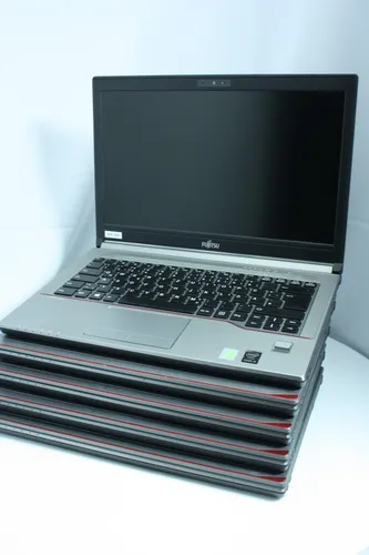 Ноутбук Fujitsu-Siemens LifeBook E744 14 Intel Core i5 4200M 2500MHz 3MB (4nd) / 8 Gb HDD 320GB /1366x768 WXGA LED 16:9 Intel HD Graphics 4600