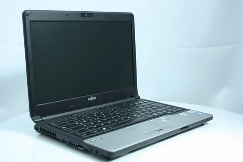 ноутбук Fujitsu-Siemens LifeBook S792 13.3 Intel Core i5 3210M 2500Mhz 3MB (3nd) / 4 GB HDD 320GB /1366x768 WXGA LED 16:9 Intel HD Graphics 4000