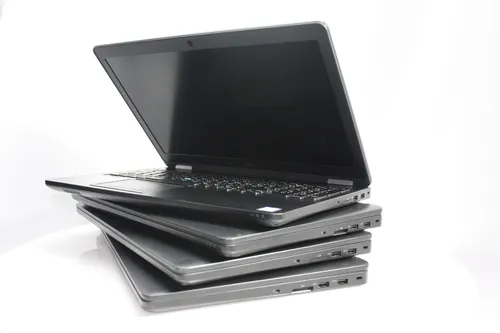 ноутбук Dell Latitude E5470 14 IPS Intel Core i5 6300U 2400MHz 3MB (6nd) / 4 GB SSD 120GB /1920x1080 Full HD Intel HD Graphics 520 Grade А Без ОДД